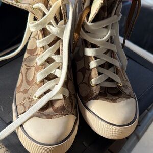 Coach Women's Tan and Cream Patterned Sneakers